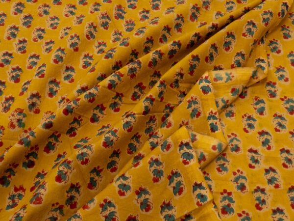 Stoff Indian Cotton Blumen auf goldgelb - Image 2